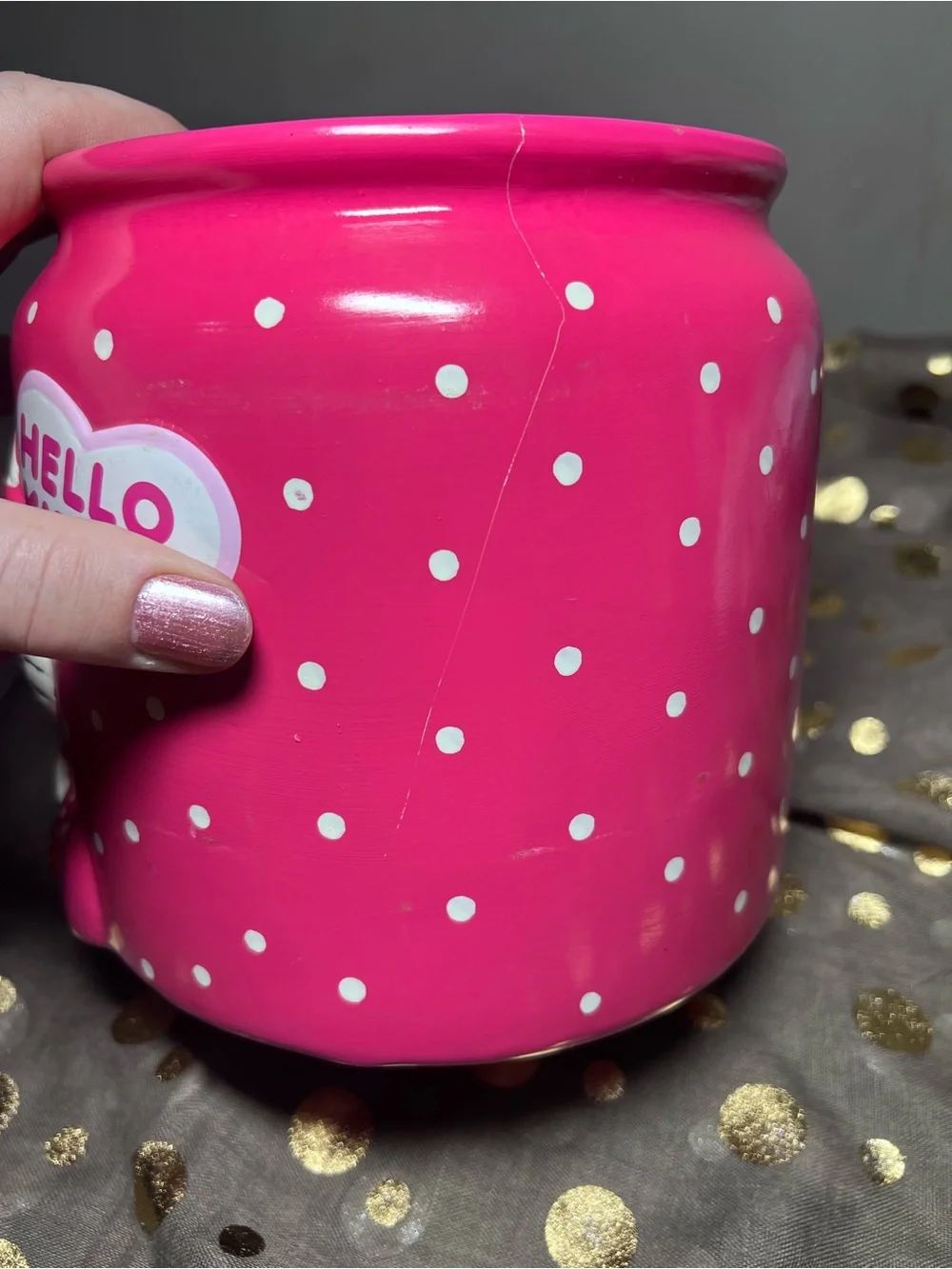 Hello Kitty vibrant hot